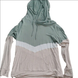 Market & Spruce Women's XL Green, White, and Tan Lightweight Hoodie Shirt